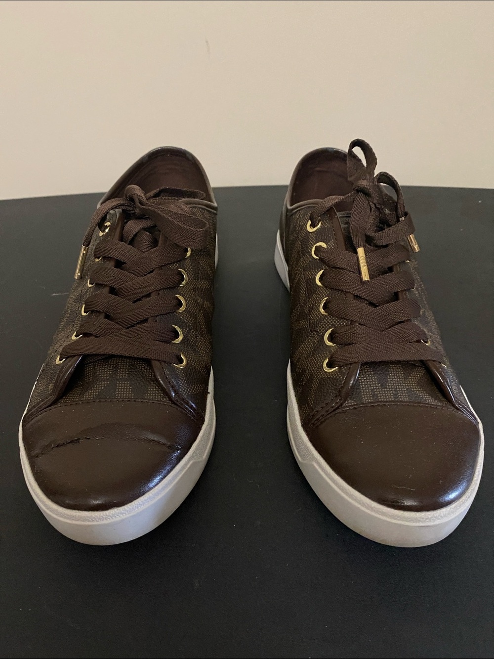 Michael Kors Women’s Brown Low-Top Fashion Sneakers